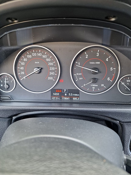 BMW 318d 7 of 10