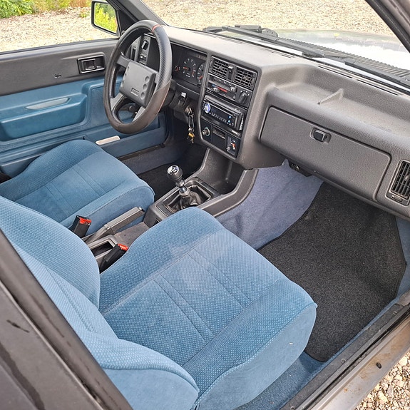 Volvo 360 3 of 5
