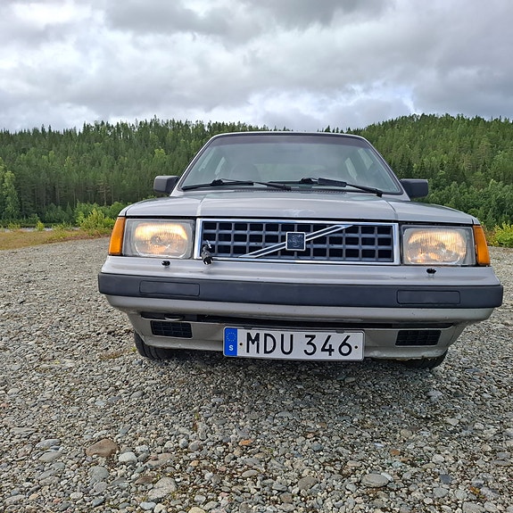 Volvo 360 5 of 5