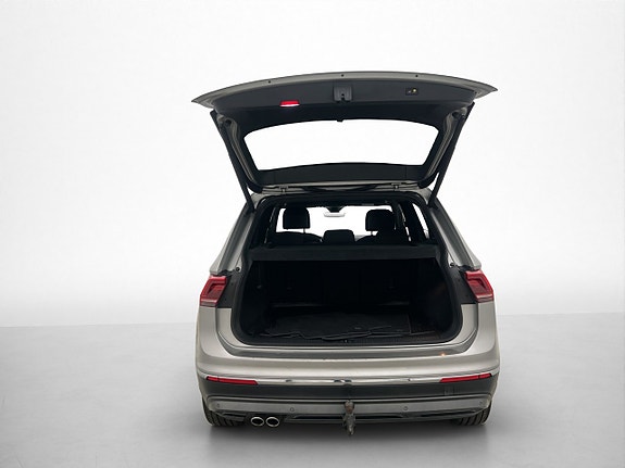 Volkswagen Tiguan 9 of 28