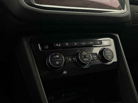 Volkswagen Tiguan 19 of 28