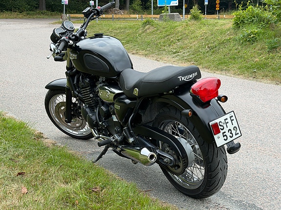 Triumph Legend 3 of 6