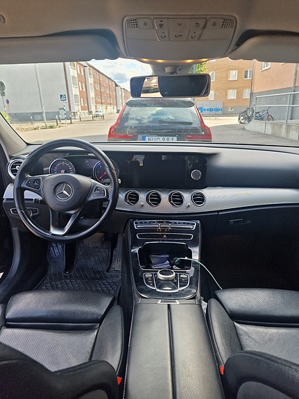 Mercedes-Benz E220 d 6 of 12