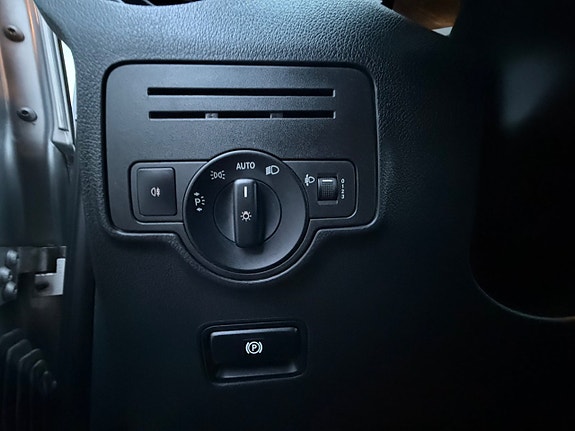 Mercedes-Benz Vito 111 15 of 17