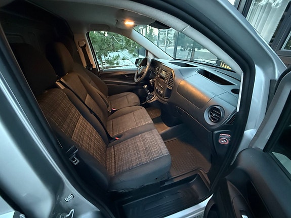 Mercedes-Benz Vito 111 17 of 17