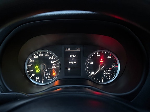 Mercedes-Benz Vito 111 13 of 17