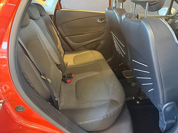 Renault Captur 9 of 11