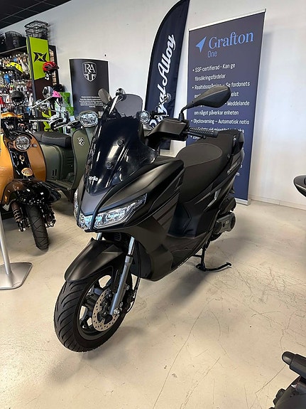 Aprilia SXR 50