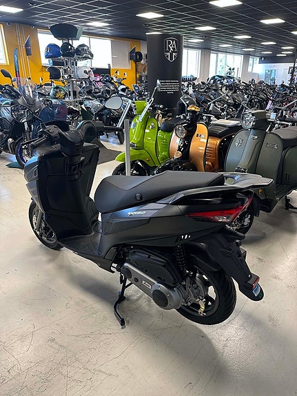Aprilia SXR 50 4 of 6