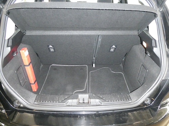 Ford Fiesta 5 of 7