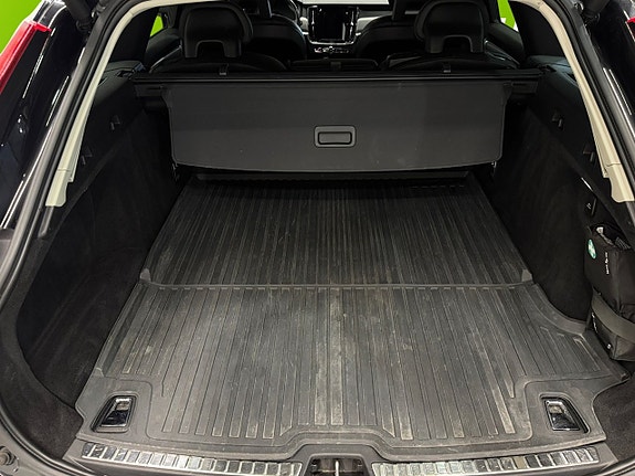 Volvo V90 16 of 26