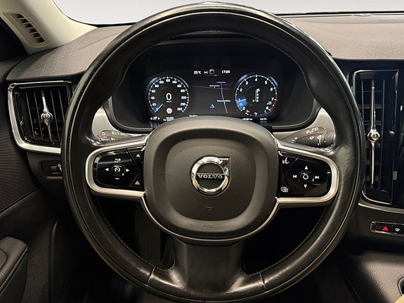 Volvo V90 13 of 26
