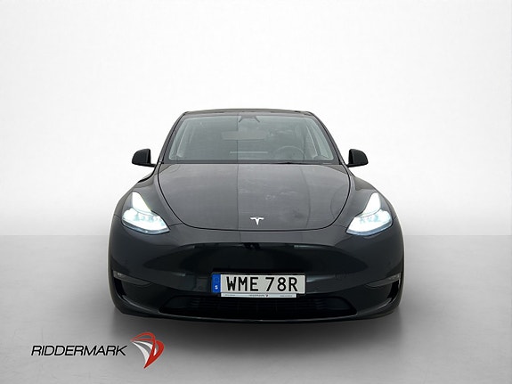 Tesla Model Y 3 of 30