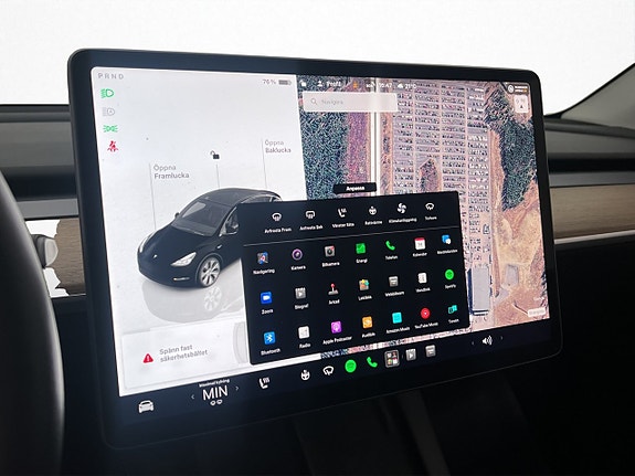 Tesla Model Y 25 of 30