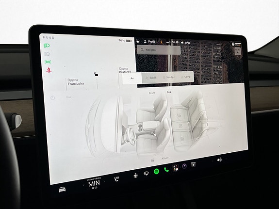 Tesla Model Y 23 of 30
