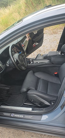 Volvo V90 Cross Country 3 of 8