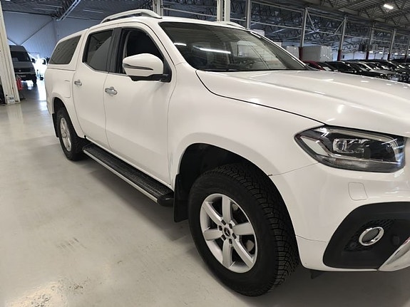 Mercedes-Benz X250 d 3 of 9