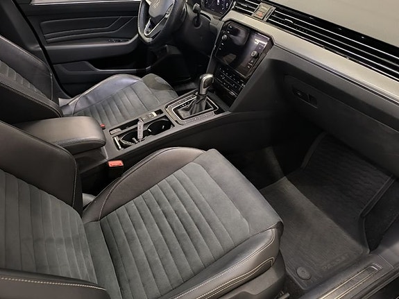 Volkswagen Passat 10 of 10