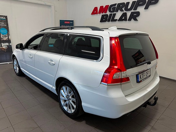 Volvo V70 5 of 23