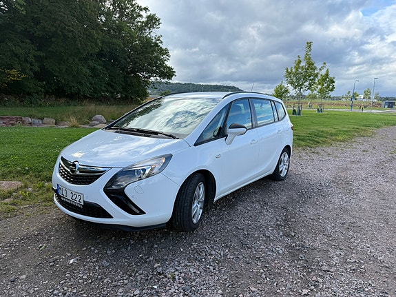 Opel Zafira Tourer 3 of 7