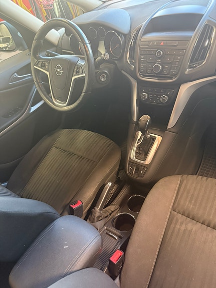 Opel Zafira Tourer 6 of 7