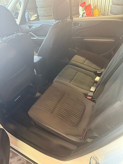 Opel Zafira Tourer 7 of 7