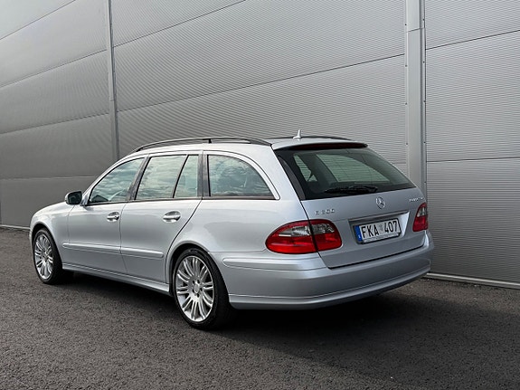 Mercedes-Benz E200 3 of 18