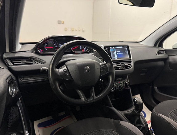 Peugeot 208 5 of 20