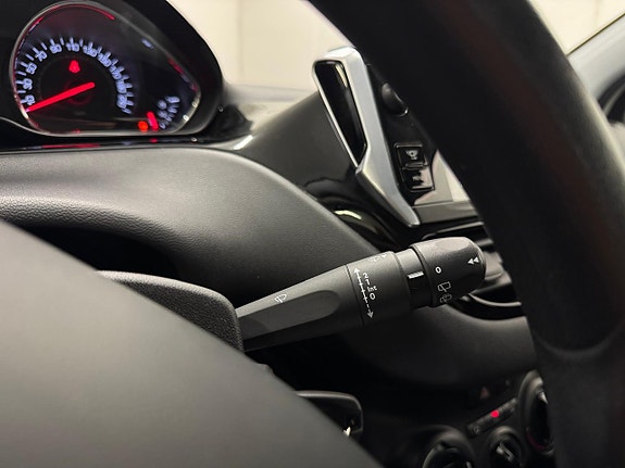 Peugeot 208 15 of 20