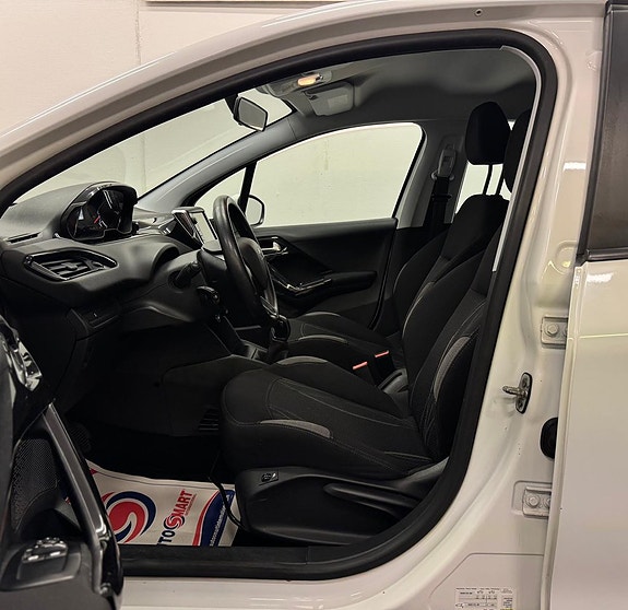 Peugeot 208 19 of 20