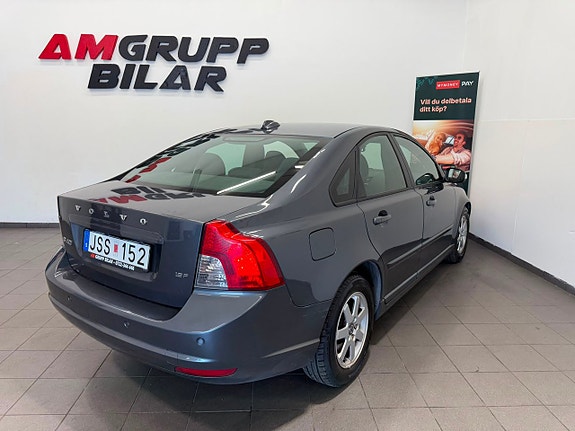 Volvo S40 4 of 16