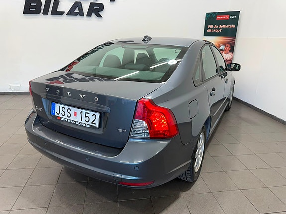 Volvo S40 7 of 16