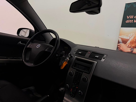 Volvo S40 13 of 16