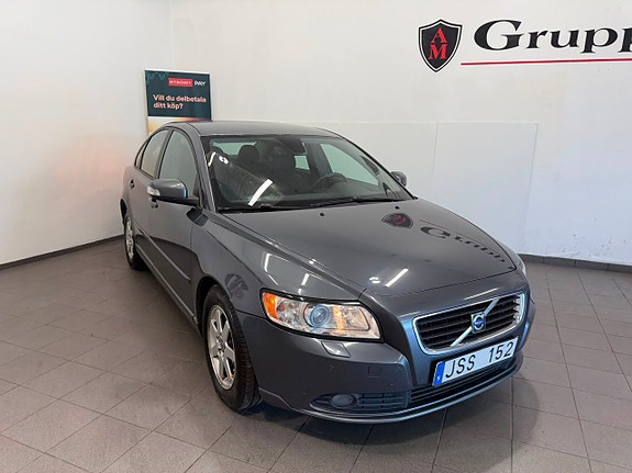Volvo S40 10 of 16