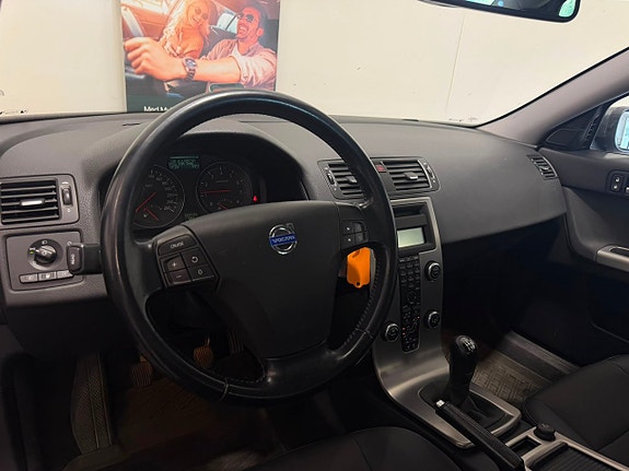 Volvo S40 15 of 16