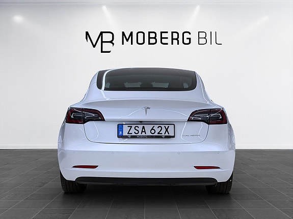 Tesla Model 3 6 of 16