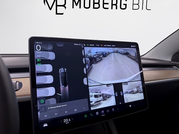 Tesla Model 3 16 of 16