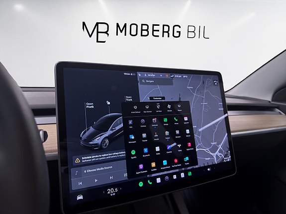 Tesla Model 3 16 of 18