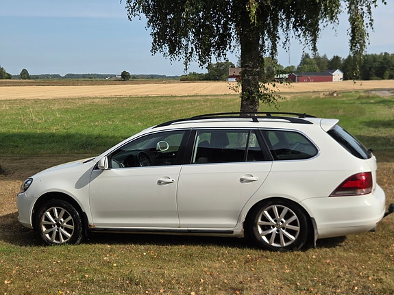 Volkswagen Golf VI 2 of 7