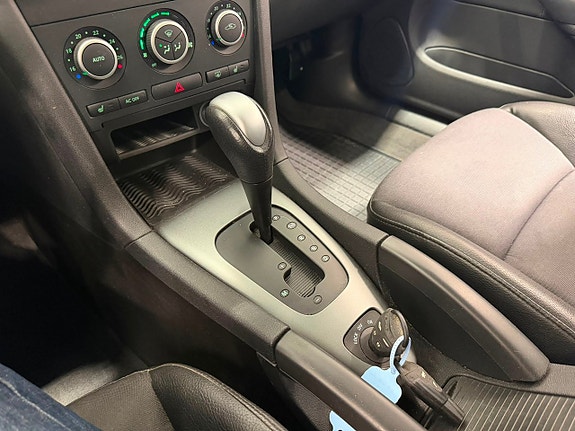Saab 9-3 4 of 13