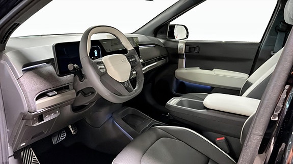 Kia EV3 8 of 12