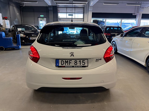 Peugeot 208 6 of 21