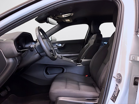 Polestar 2 8 of 17