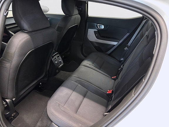Polestar 2 10 of 17