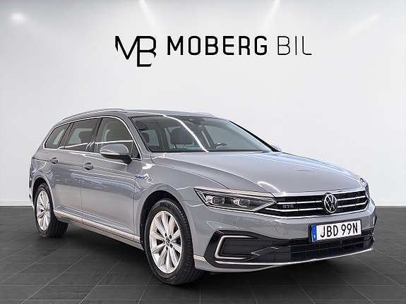 Volkswagen Passat 7 of 18