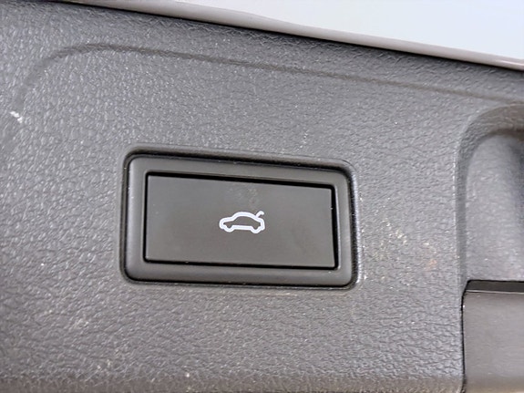 Volkswagen Passat 14 of 18