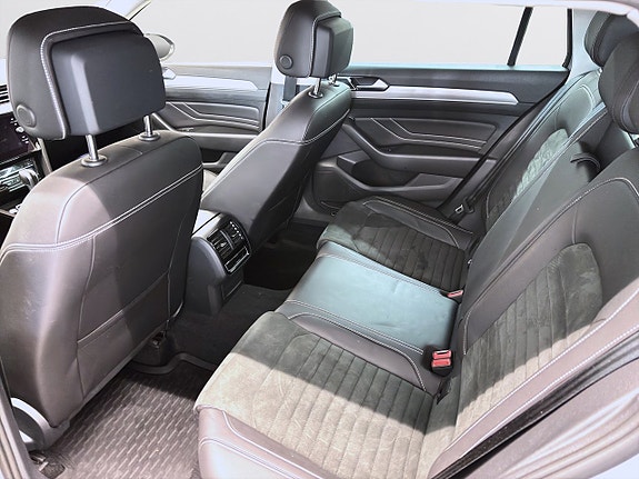 Volkswagen Passat 10 of 18