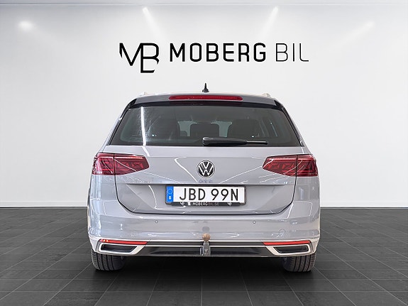 Volkswagen Passat 6 of 18