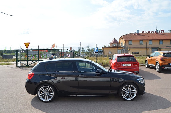 BMW 118d 8 of 23