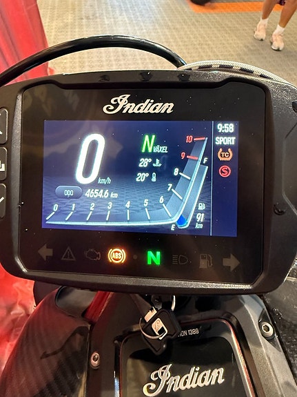 Indian FTR 1200 R Carbon 6 of 12